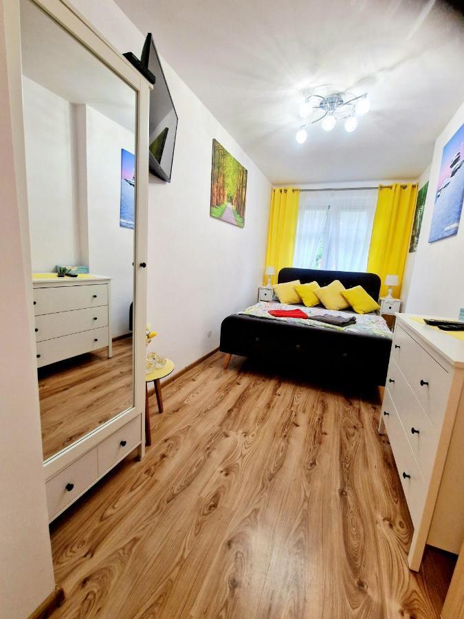 Room4U Mieszkania W Centrum Sklářská Poruba Exteriér fotografie